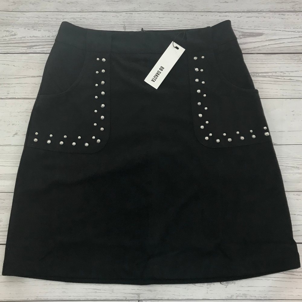 NEW BB Dakota Studded Faux Suede Skirt Black Sz 4